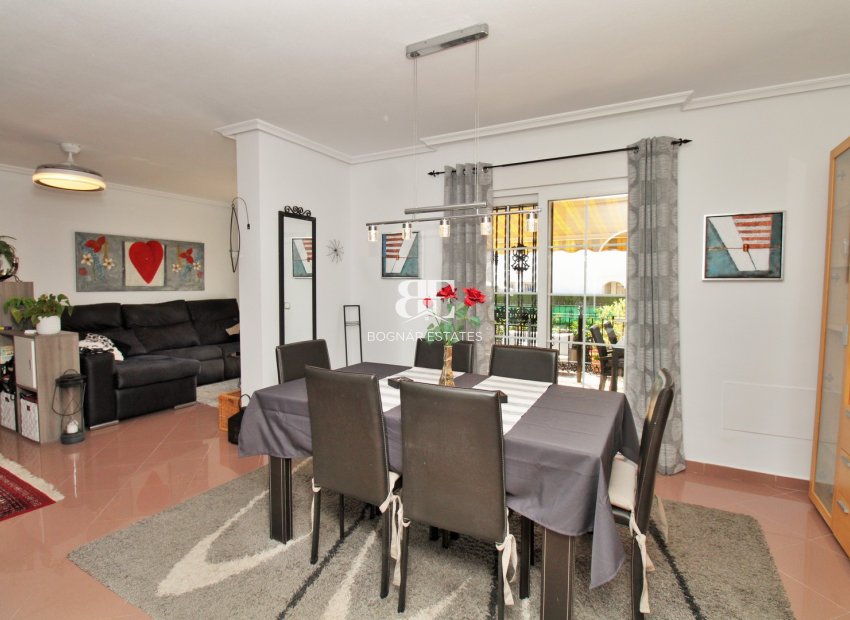 Resale - Villa -
Villamartín - Los Dolses