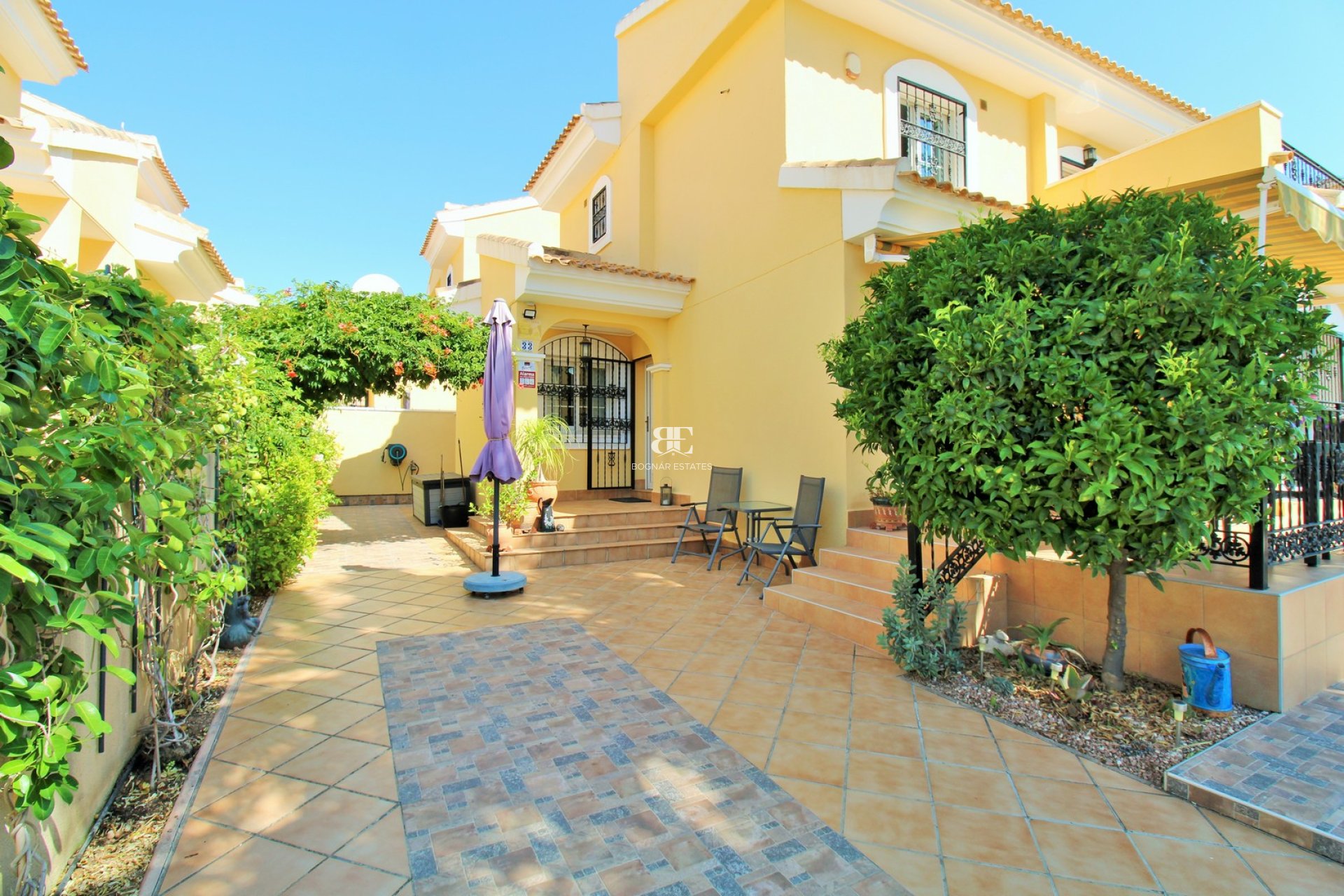 Resale - Villa -
Villamartín - Los Dolses