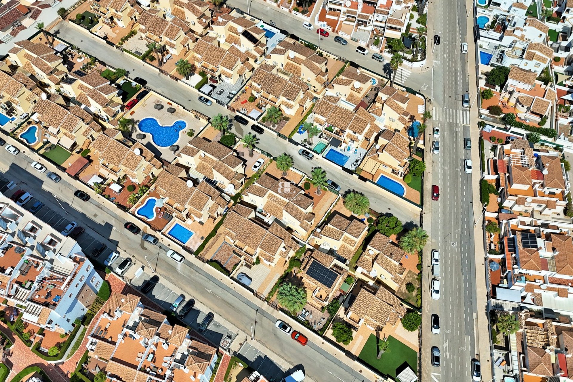 Resale - Villa -
Villamartín - Los Dolses