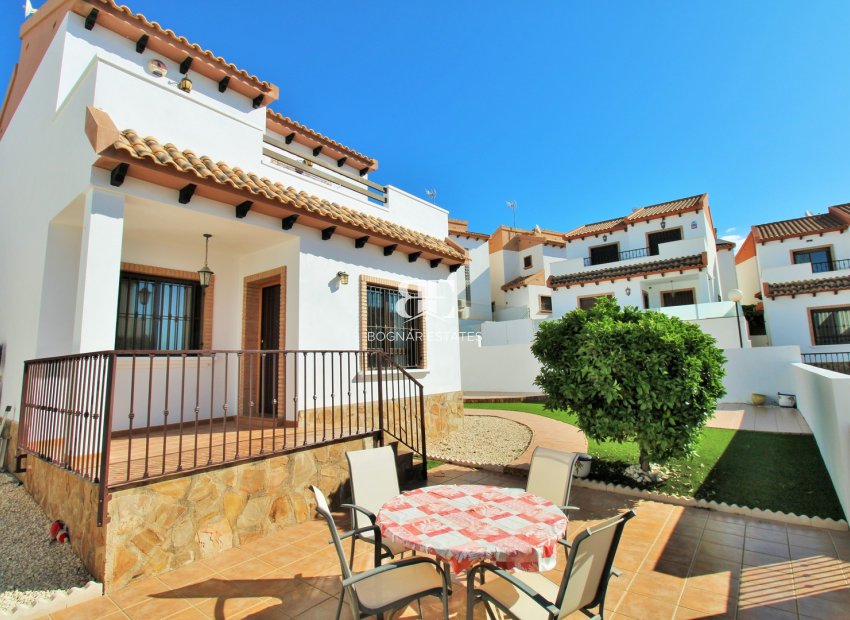 Resale - Villa -
Villamartín - PAU 8