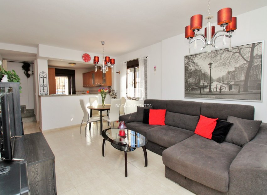 Resale - Villa -
Villamartín - PAU 8