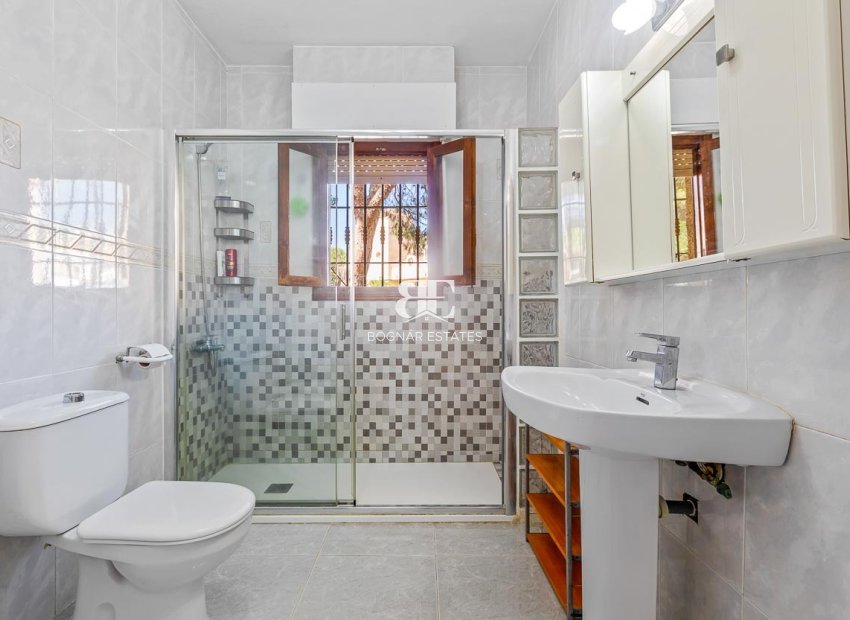 Resale - Villa -
Villamartín - Res. Las Filipinas