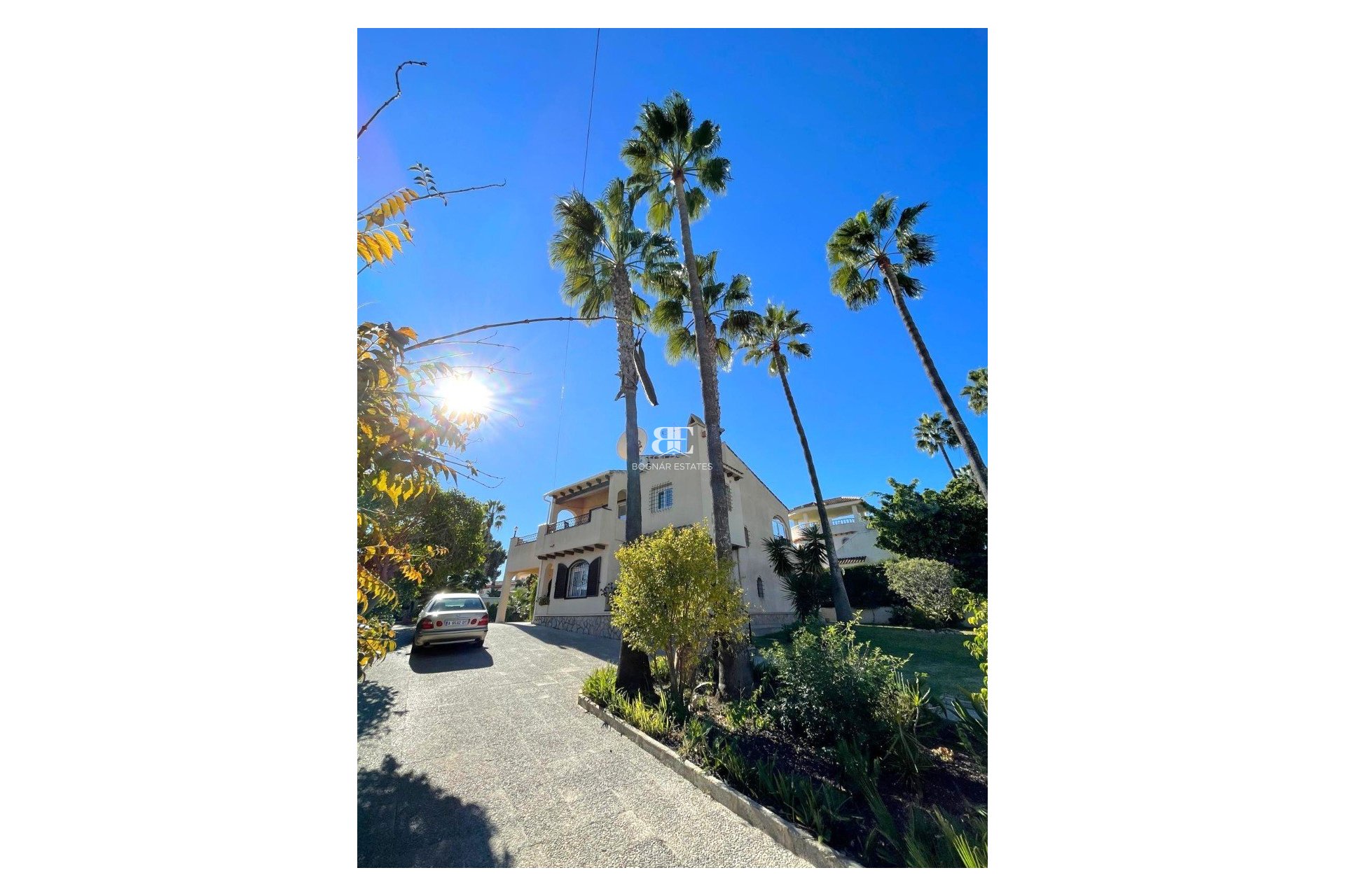 Resale - Villa -
Villamartín