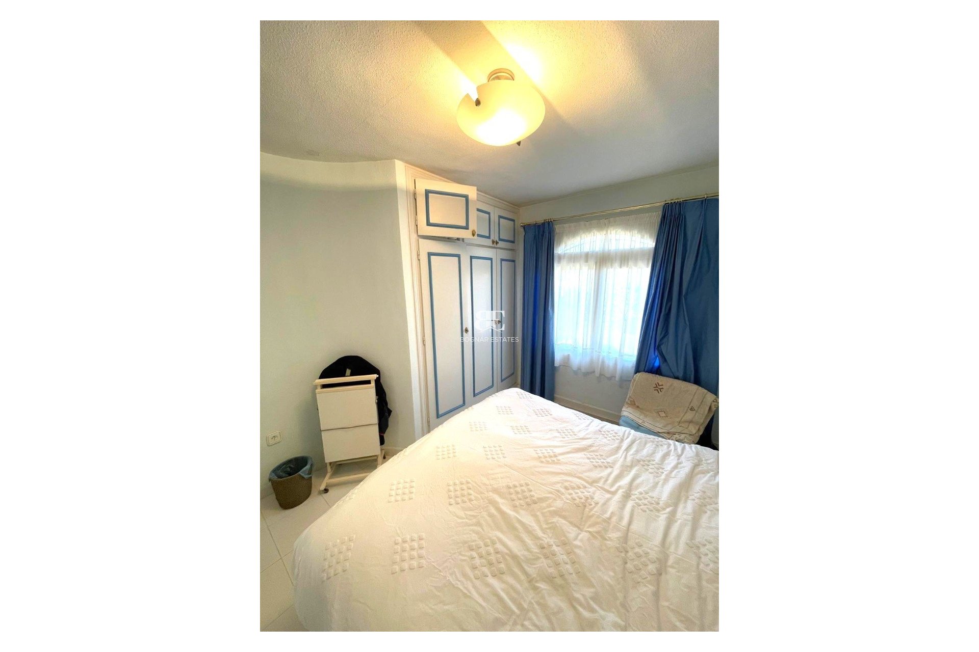 Resale - Villa -
Villamartín