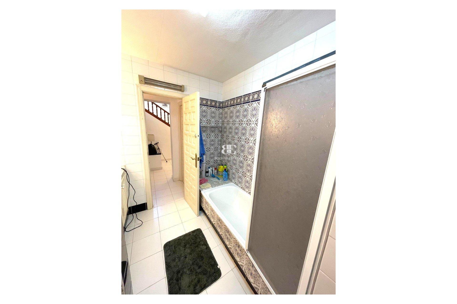 Resale - Villa -
Villamartín