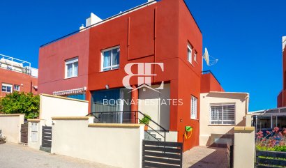 Stadthaus - Wiederverkauf - Orihuela Costa - Villamartín