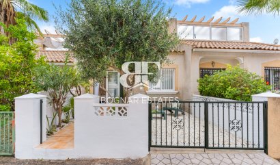 Stadthaus - Wiederverkauf - Orihuela Costa - Villamartín