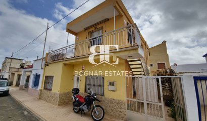 Townhouse - Resale - Los Nietos -
                Playa