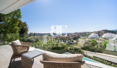 Villa - Herverkoop - Marbella - Nueva Andalucía