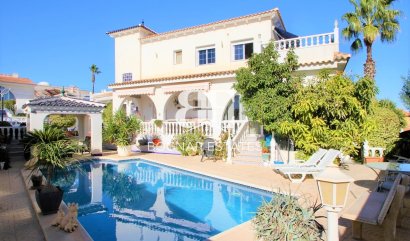 Villa - Herverkoop - Orihuela Costa - Villamartín