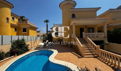 Villa - Herverkoop - Orihuela Costa - Villamartín