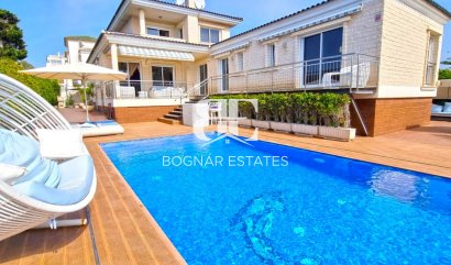 Villa - Herverkoop - Torrevieja - La Mata