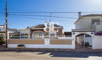 Villa - Herverkoop - Torrevieja -
                San Luis