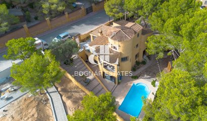 Villa - Herverkoop - Villamartín -
                Las Filipinas