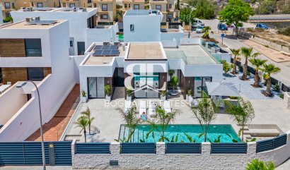 Villa - Resale - El Campello - El Amerador