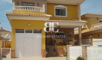 Villa - Resale - Los Alcazares -
                Lomas del Rame