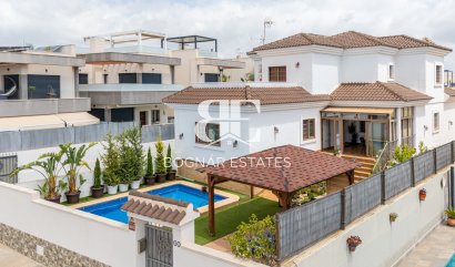 Villa - Resale - Los Montesinos - La Herrada