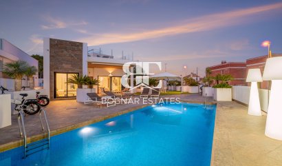 Villa - Resale - Orihuela Costa - Villamartín