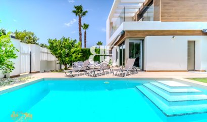 Villa - Resale - Orihuela Costa - Villamartín
