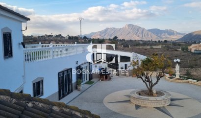 Villa - Wiederverkauf - Hondón de los Fráiles - Hondón de los Fráiles