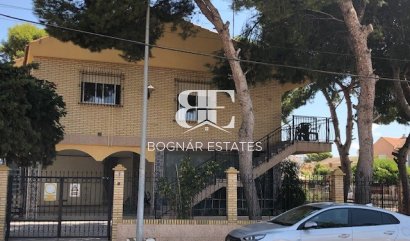 Villa - Wiederverkauf - Los Alcazares - Los Alcazares