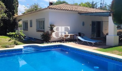 Villa - Wiederverkauf - Marbella - Las Chapas