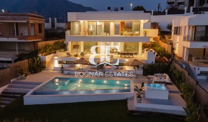 Villa - Wiederverkauf - Marbella - Nueva Andalucía