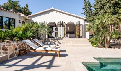 Villa - Wiederverkauf - Marbella - Nueva Andalucía