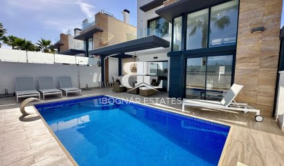 Villa - Wiederverkauf - Orihuela Costa - Lomas De Cabo Roig