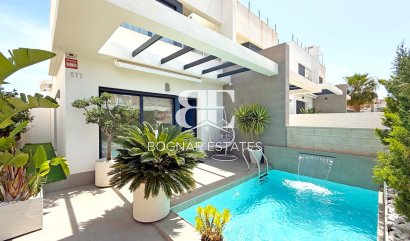 Villa - Wiederverkauf - Orihuela Costa - Villamartín