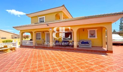 Villa - Wiederverkauf - Torrevieja - Los Balcones