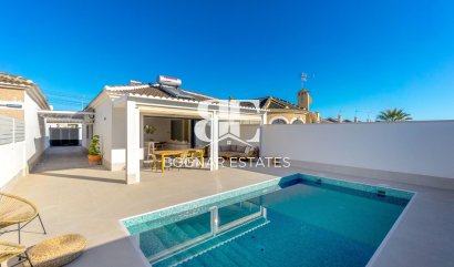 Villa - Wiederverkauf - Torrevieja - San Luis