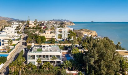 Villa - Wiederverkauf - Villajoyosa - Montiboli