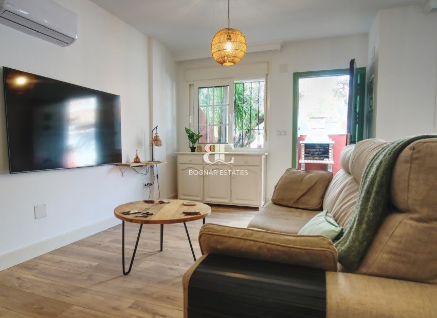 Wiederverkauf - 4. Semi-detached villa -
Orihuela Costa - Costa Blanca South