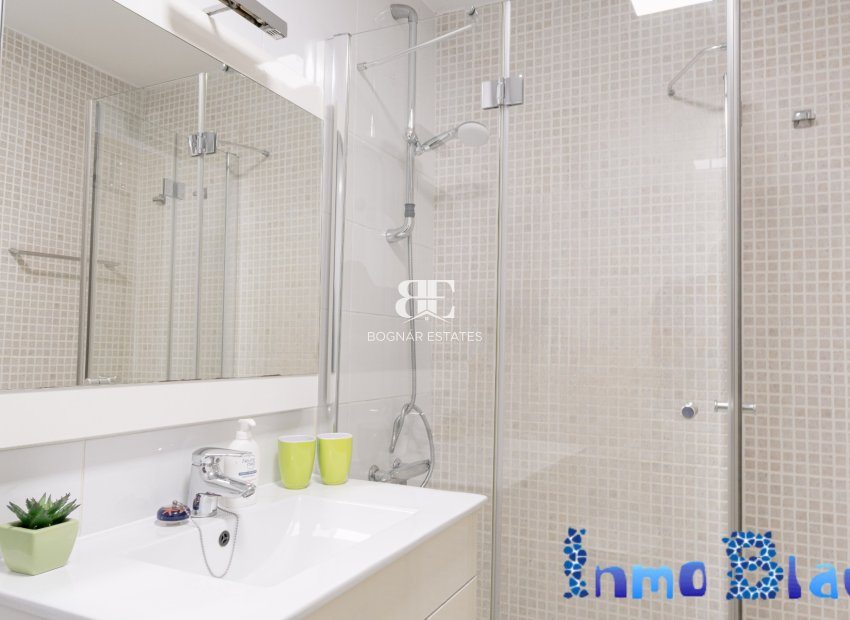 Wiederverkauf - apartment -
Albir - Centro