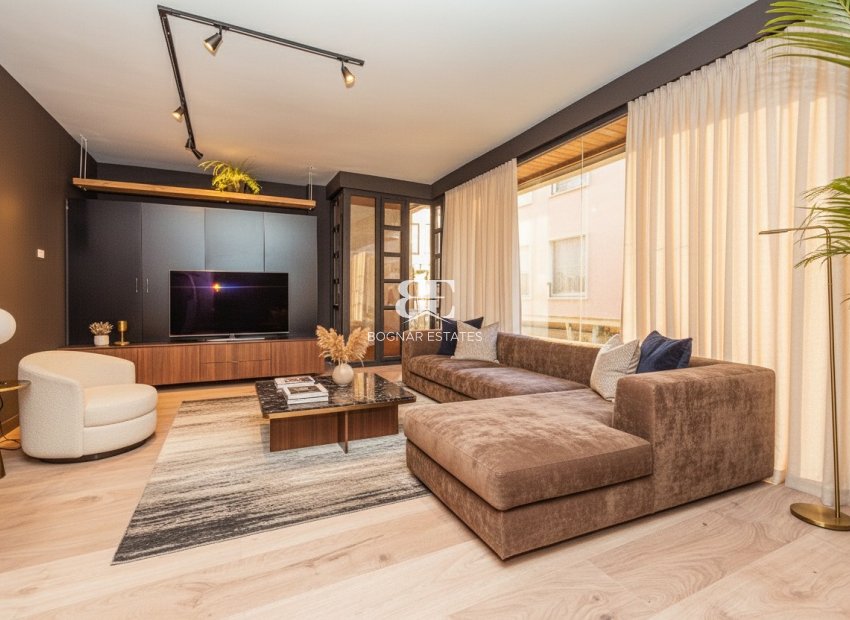 Wiederverkauf - apartment -
Alicante - Alicante centro