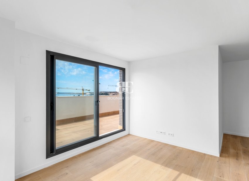 Wiederverkauf - apartment -
Alicante - Benalua