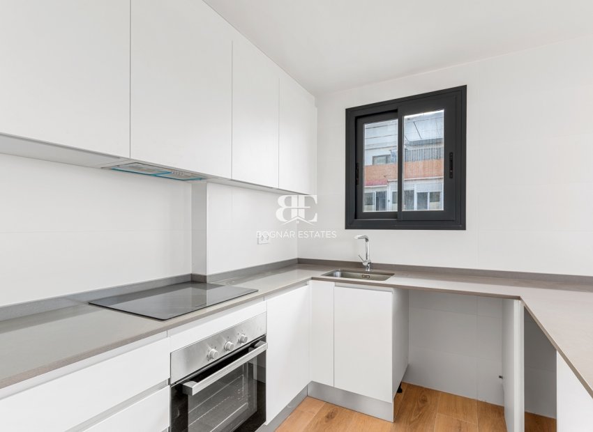 Wiederverkauf - apartment -
Alicante - Benalua