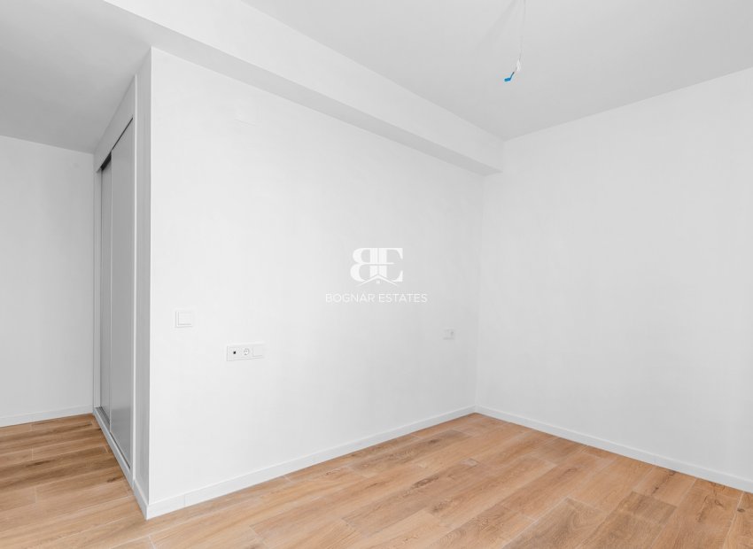 Wiederverkauf - apartment -
Alicante - Benalua