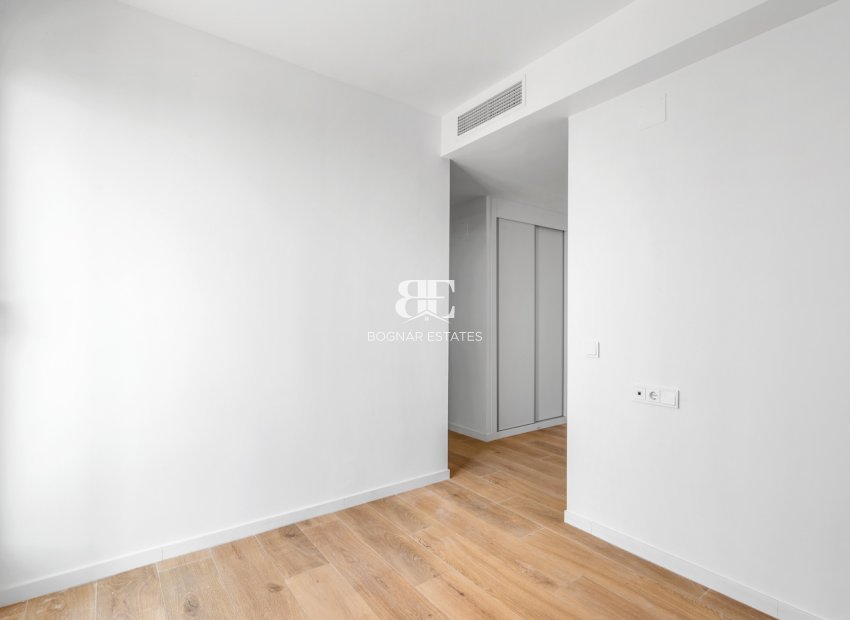 Wiederverkauf - apartment -
Alicante - Benalua