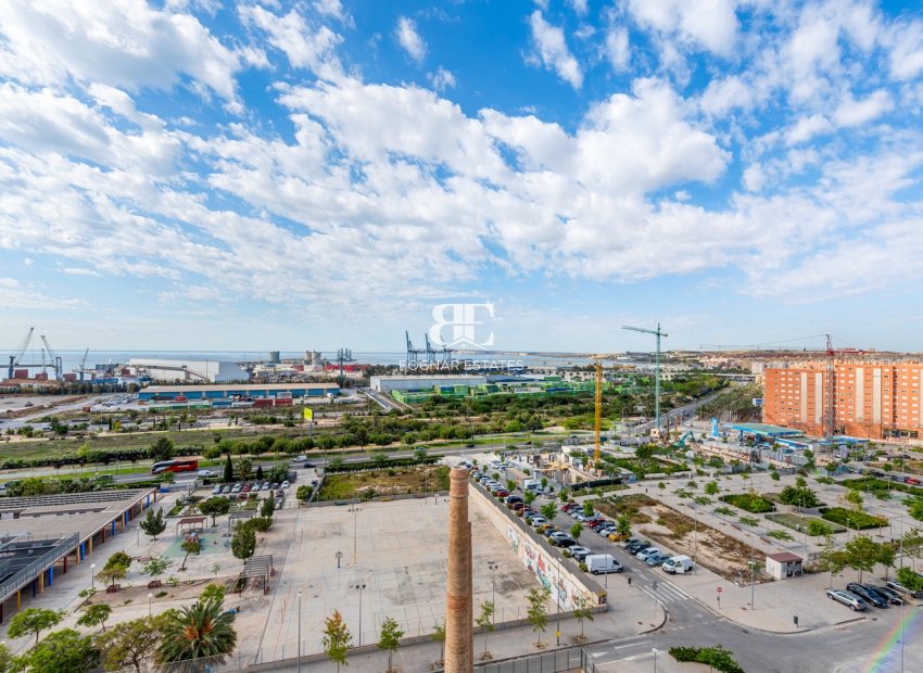 Wiederverkauf - apartment -
Alicante - Benalua