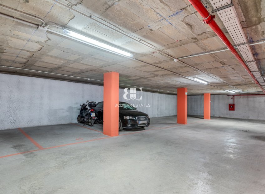 Wiederverkauf - apartment -
Alicante - Benalua