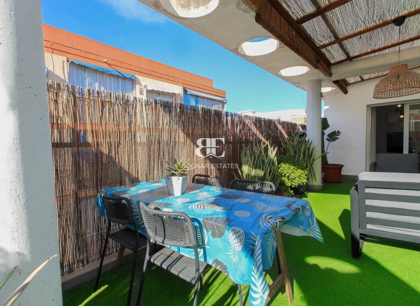 Wiederverkauf - apartment -
Alicante - Carolinas Altas