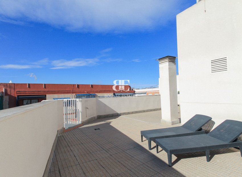 Wiederverkauf - apartment -
Alicante - Carolinas Altas