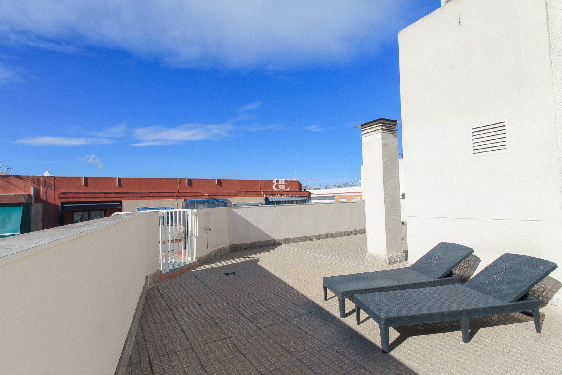 Wiederverkauf - apartment -
Alicante - Carolinas Altas
