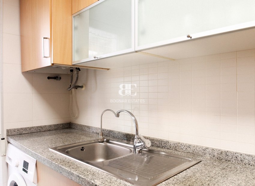 Wiederverkauf - apartment -
Alicante - Carolinas Altas