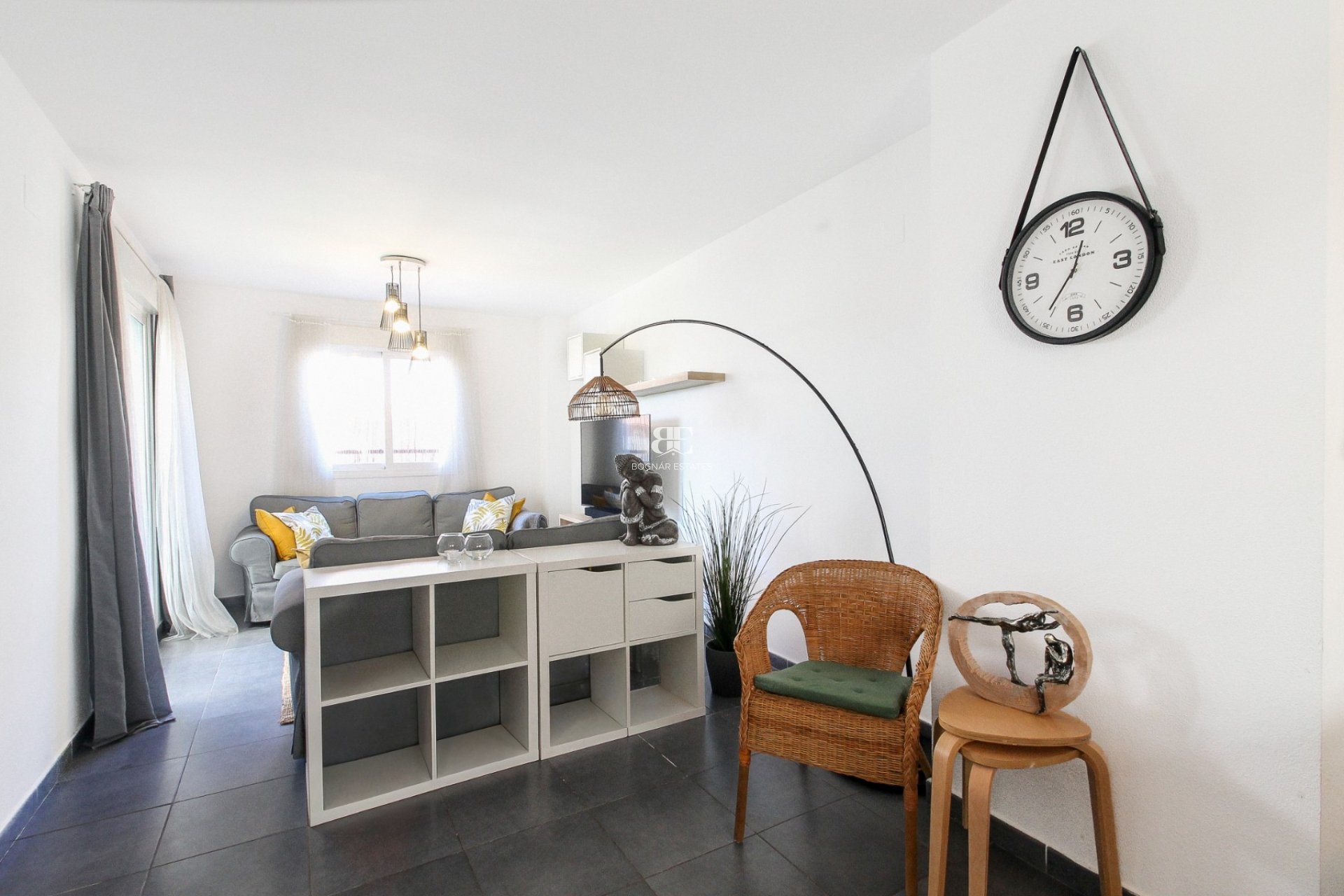 Wiederverkauf - apartment -
Alicante - Carolinas Altas