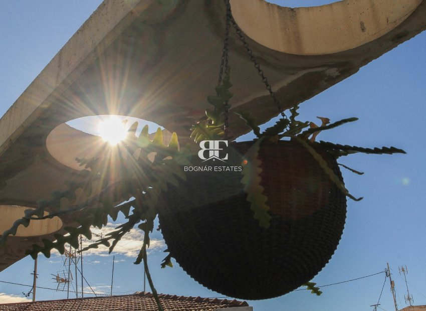 Wiederverkauf - apartment -
Alicante - Carolinas Altas