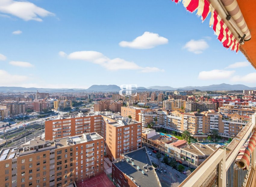 Wiederverkauf - apartment -
Alicante - Center