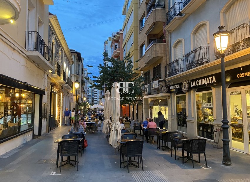 Wiederverkauf - apartment -
Alicante - Center
